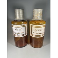 Butelis vaistinės, vaistų, medicininis, su metaliniu dangčiu, cinko taurele, antikvarinis, prancūziškas. 2 vnt. Kaina po 56