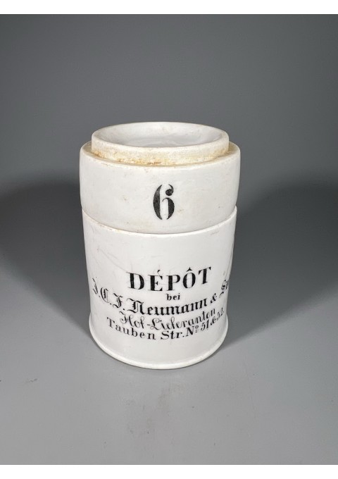 Indas antikvarinis DÉPÔT, J. J. Neumann & Söhne Hof-Lieferanten, Tauben Str. No 31/32. Vokietija. 1880 m. Kaina 53