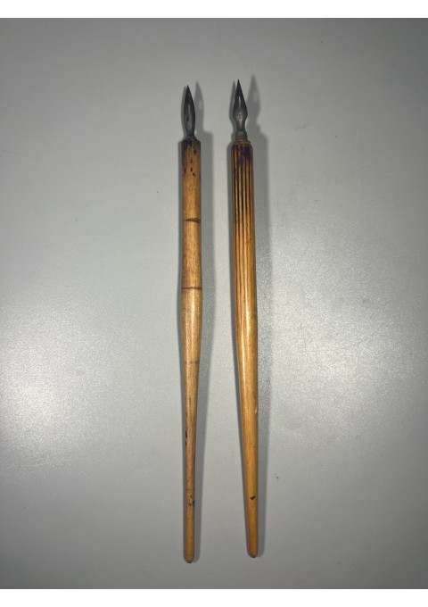 Plunksnakotis, plunksnakočiai mediniai, antikvariniai. 2 vnt. Kaina po 23
