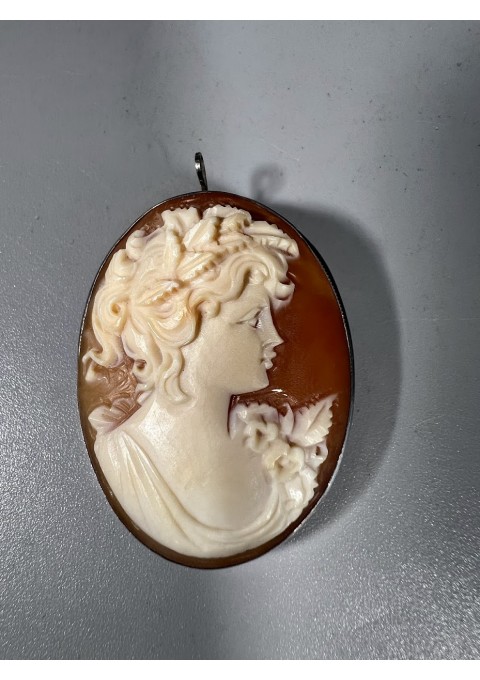 Segė, pakabukas Kamėja, Cameo antikvarinė, sidabrinė. Praba 800. Kaina 138