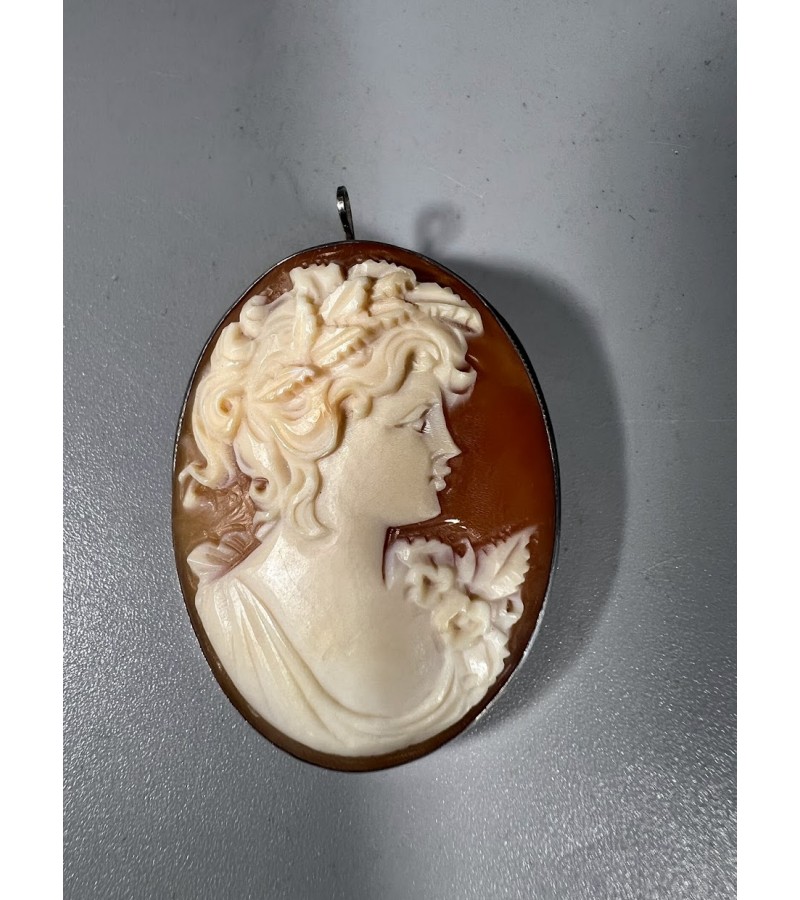 Segė, pakabukas Kamėja, Cameo antikvarinė, sidabrinė. Praba 800. Kaina 138