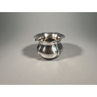 Druskinė sidabrinė. Praba 800. 26 g. Italija. Kaina 33