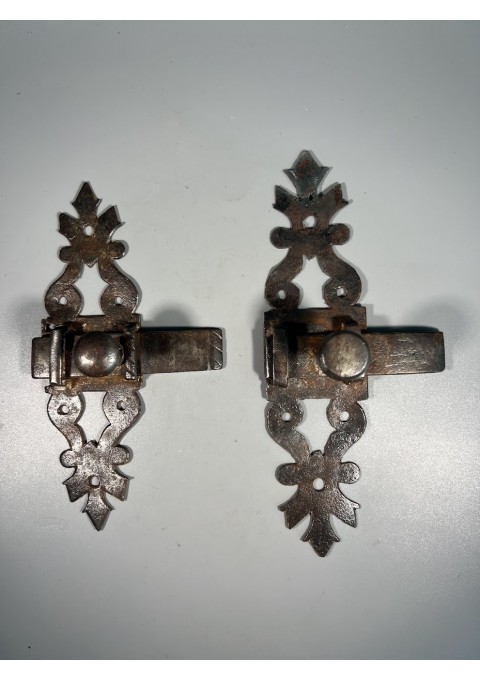 Skląstis durų metalinis, antikvarinis, prancūziškas. 2 vnt. Kaina po 23