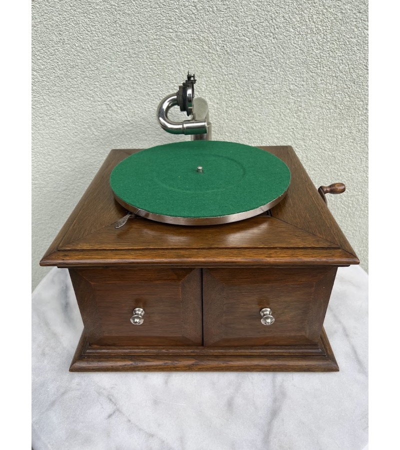 Gramofonas, patefonas antikvarinis Victrola, ženklas His Master's Voice. Veikiantis. Kaina 312