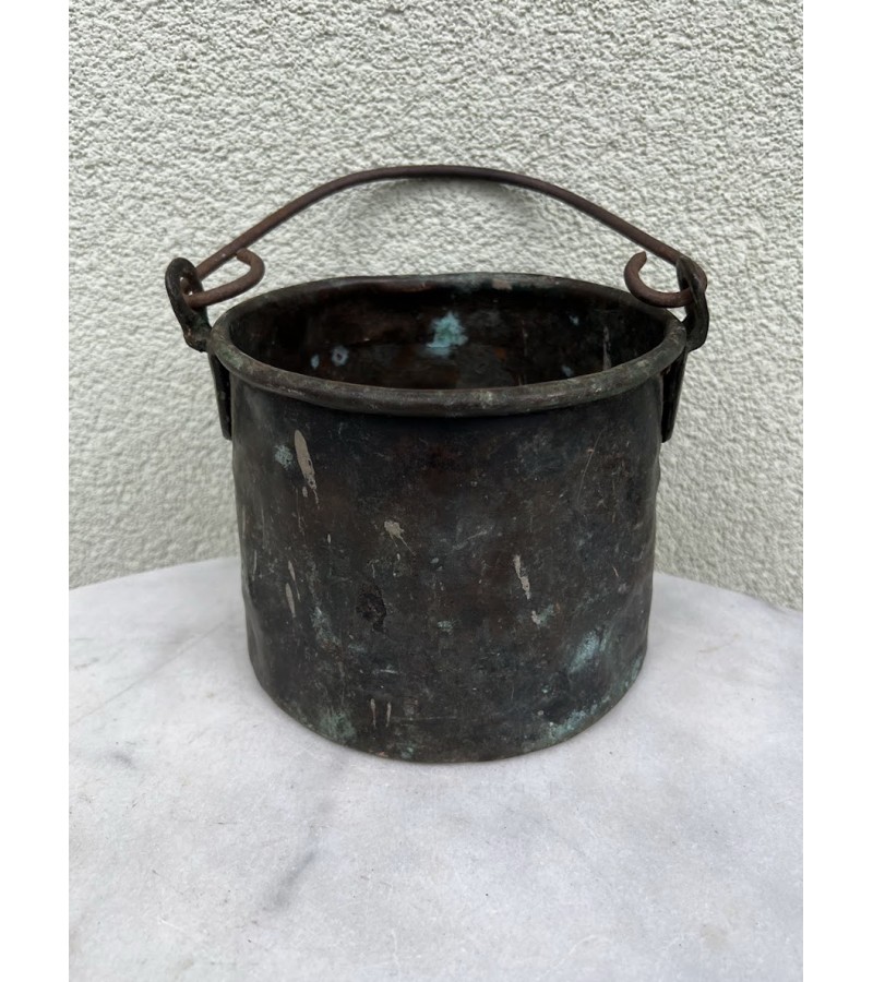 Indas varinis, katiliukas antikvarinis, carinės Rusijos imperijos laikų. Spaudas Р. Грошь С. П. Б. Sankt Peterburgas. 1878 m. Kaina 87 Indas varinis, katiliukas antikvarinis, carinės Rusijos imperijos laikų. Spaudas Р. Грошь С. П. Б. Sankt Peterburgas. 1878 m. Kaina 87