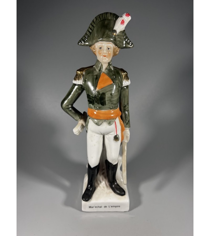 Statulėlė porcelianinė Prancūzijos Imperijos Napoleono armijos maršalo. Kaina 62 Statulėlė porcelianinė Prancūzijos Imperijos Napoleono armijos maršalo. Kaina 62