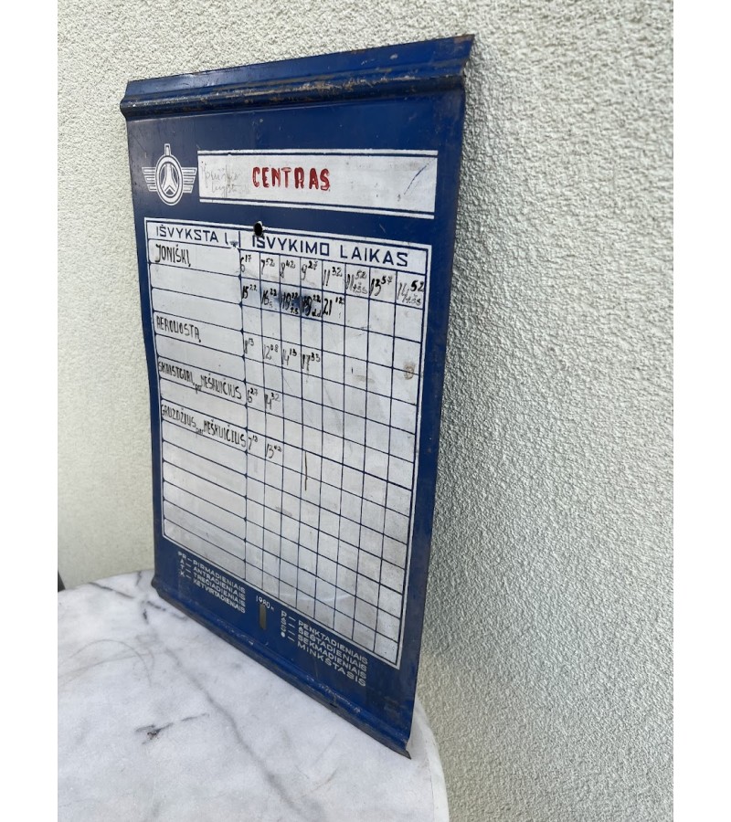 Lentelė, iškaba skardinė Autobusų tvarkaraštis sovietinis, tarybinių laikų. 1980 m. Kaina 78 Lentelė, iškaba skardinė Autobusų tvarkaraštis sovietinis, tarybinių laikų. 1980 m. Kaina 78