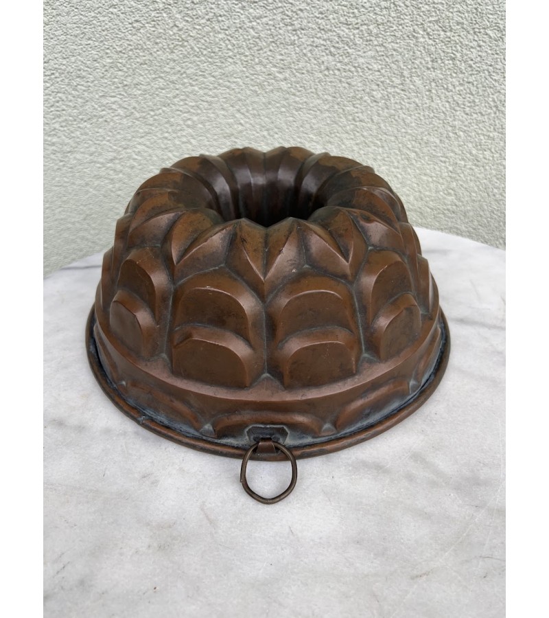 Kepimo forma skardinė, varinė, antikvarinė, tarpukario laikų. Kaina 68