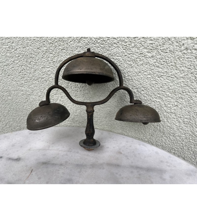 Varpeliai, skambalai antikvariniai, maloniai skamba. Kaina 48