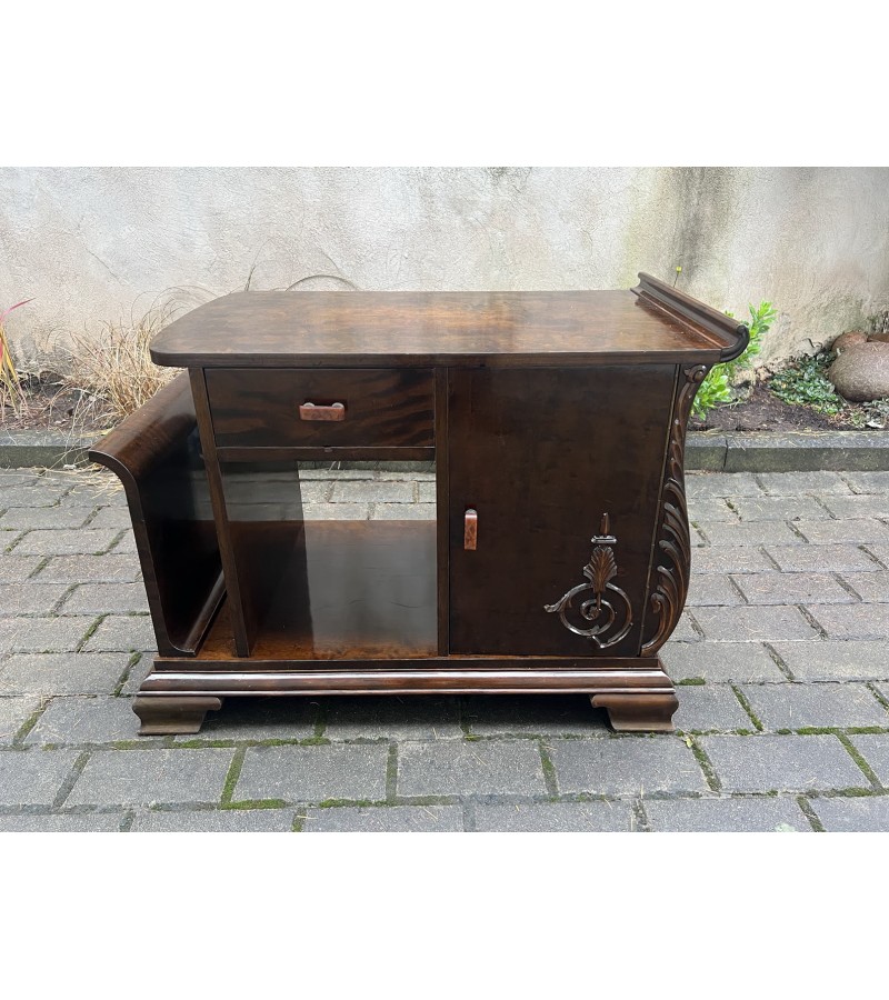 Spintelė antikvarinė, Art Deco stiliaus, dvipusė , galima statyti kambario viduryje, restauruota. Kaina 268