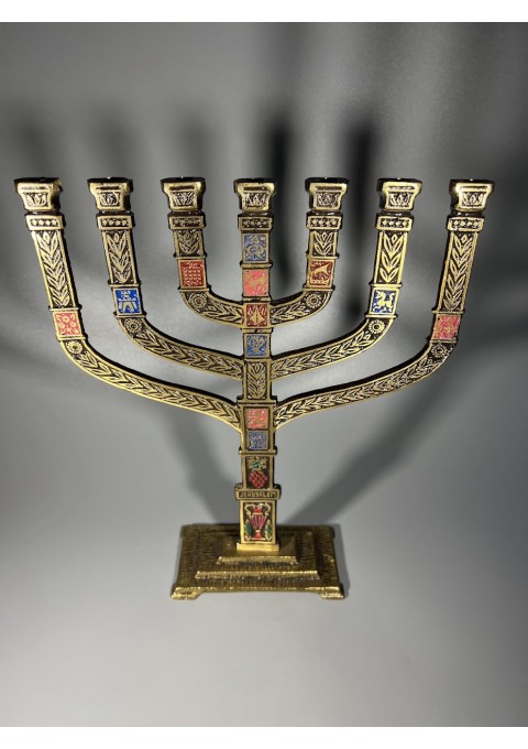 Menora žvakidė žalvarinė, Jerusalem, Jeruzalės suvenyras, septynšakė, judaikos stilius, Izraelis. Kaina 87