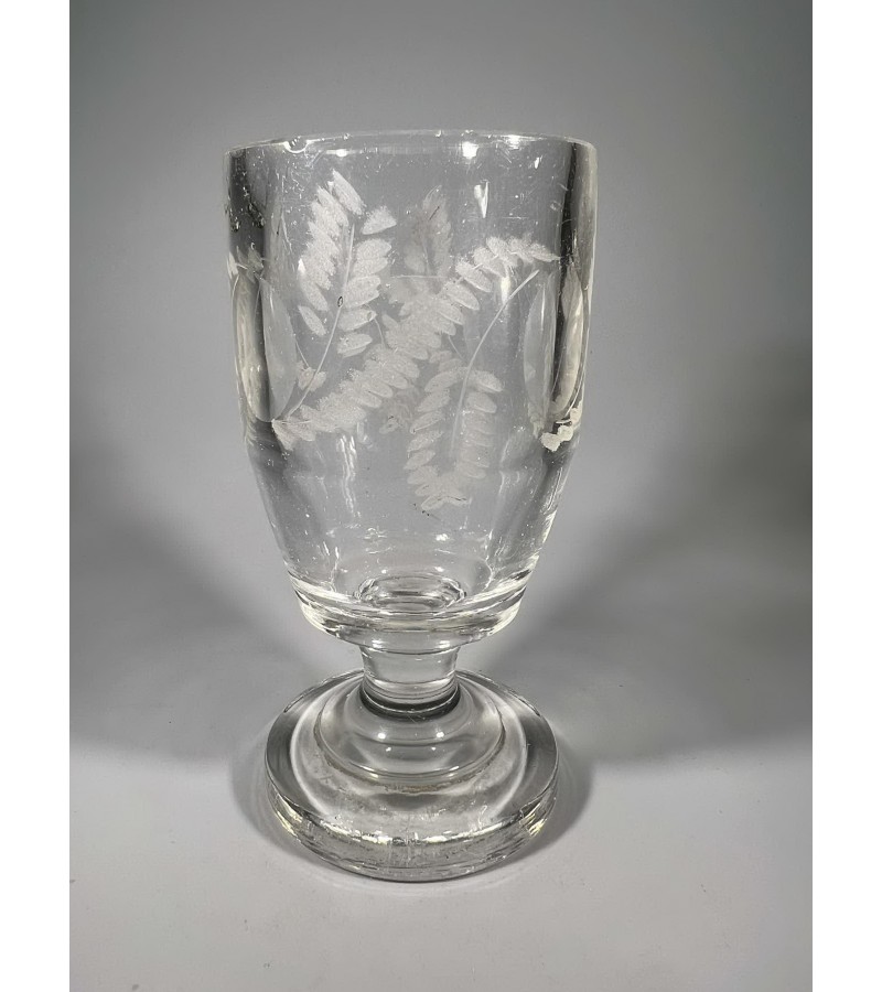 Taurė, taurelė, lafitnik, stikliukas, puošta raižiniais, antikvarinė. Talpa 200 ml. Kaina 43 Taurė, taurelė, lafitnik, stikliukas, puošta raižiniais, antikvarinė. Talpa 200 ml. Kaina 43