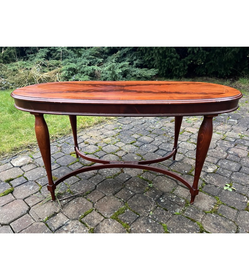 Staliukas kavos, stalas ovalus, raudonmedžio faneruotės, angliško stiliaus. Kaina 96
