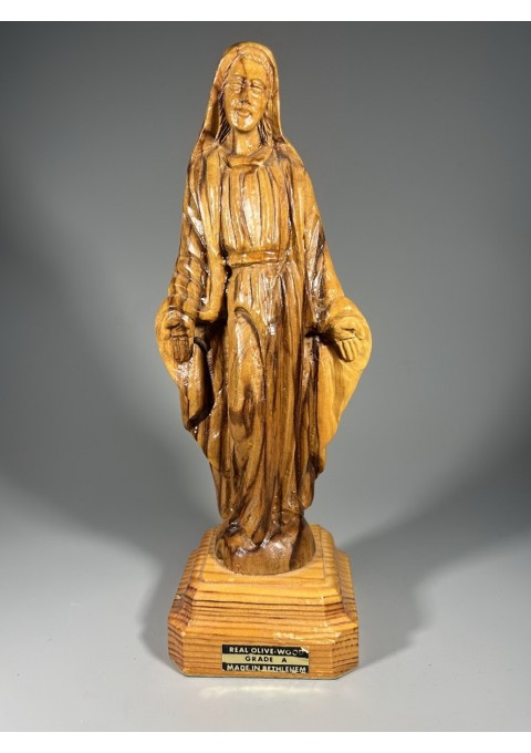 Statulėlė drožinėta alyvmedžio Šv. Marijos figūrėlė. Aukštis 22 cm. Kaina 23