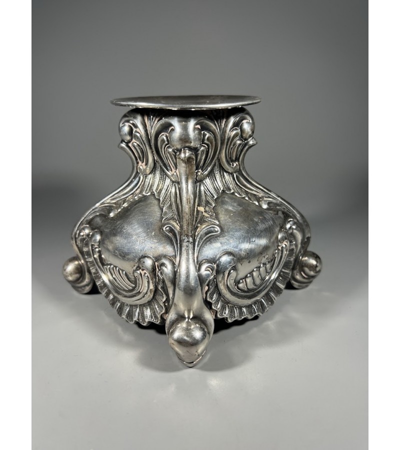 Žvakidė sidabruota, antikvarinė, Rokoko stiliaus. Kaina 38