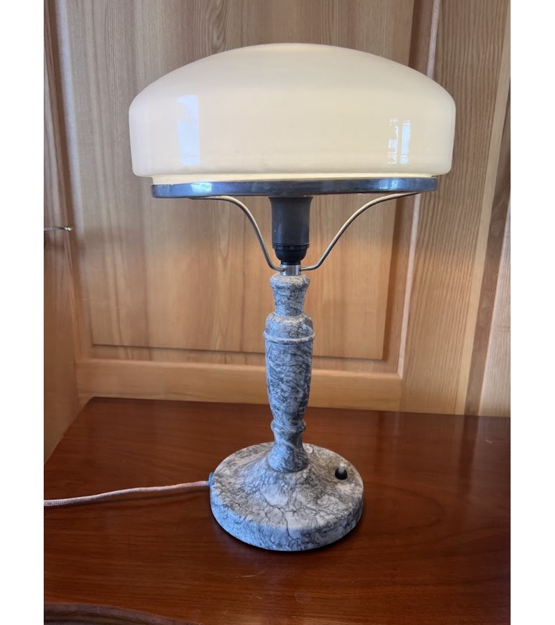 Lempa, stalinis šviestuvas sovietinis, tarybinių laikų, vadinama Stalinka, Leninskaja. 1950 m. Veikianti. Kaina 78 Lempa, stalinis šviestuvas sovietinis, tarybinių laikų, vadinama Stalinka, Leninskaja. 1950 m. Veikianti. Kaina 78