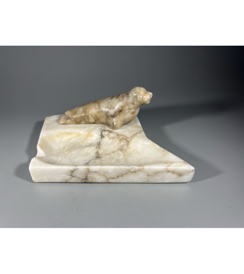 Padėklas, peleninė akmeninė su ruonio statulėle sovietinis, tarybinių laikų. Kaina 18