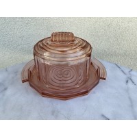 Indas su dangčiu antikvarinis, prancūziškas, Art Deco stiliaus, varpelis ir padėklas iš rožinio presuoto stiklo su geometriniais raštais. Idealiai tinka tortui ar sūriui. 1930 m. Kaina 53