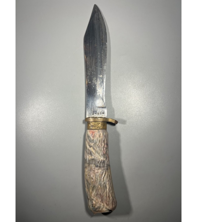 Peilis medžioklinis, antikvarinis, dekoratyvi kaulo rankenos imitacija, tvirtas plienas, numeruotas. Kaina 36