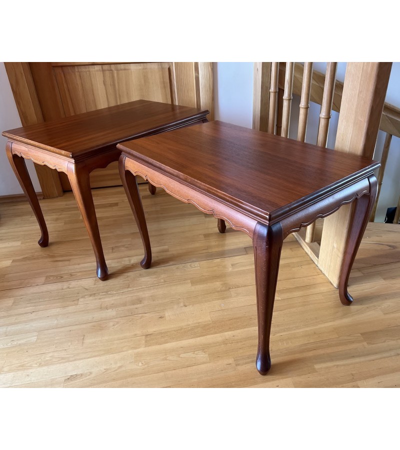 Stalas, kavos staliukas, stovelis keturkampis, medinis, tvirtas. 2 vnt. Kaina po 63