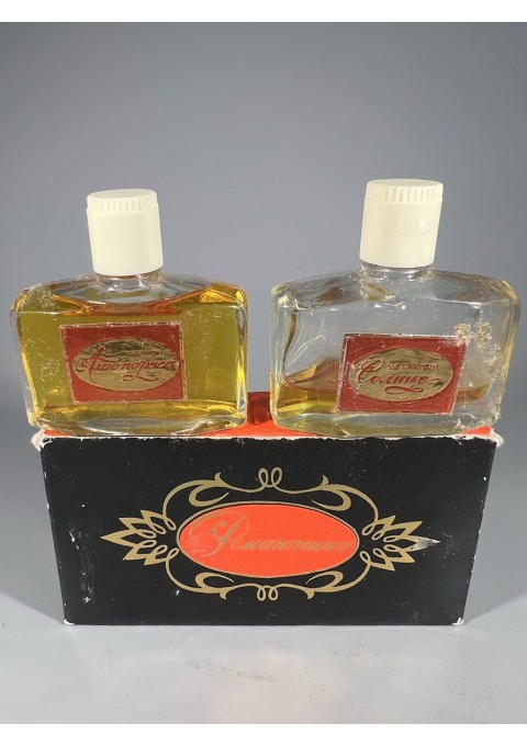 Kvepalų rinkinys Романтика, Romantika originalioje dėžutėje, vintažiniai, sovietiniai, tarybinių laikų. 1960-1970 m.Kaina 22