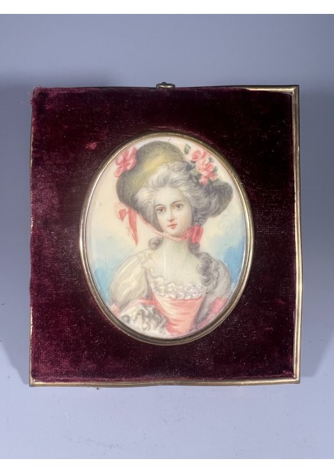 Portretinė miniatiūra tapyta, įrėminta ir patalpinta aksominiame dėkle, antikvarinė, Madame Lamballe by Nattier, pastatoma, pakabinama. Kaina 38