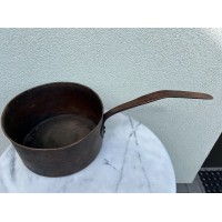 Puodas su rankena varinis, antikvarinis, carinės Rusijos imperijos laikų. Svoris 3,8 kg. Kaina 78