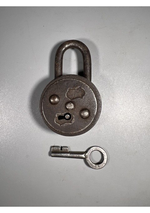 Spynelė antikvarinė, metalinė. Kaina 28