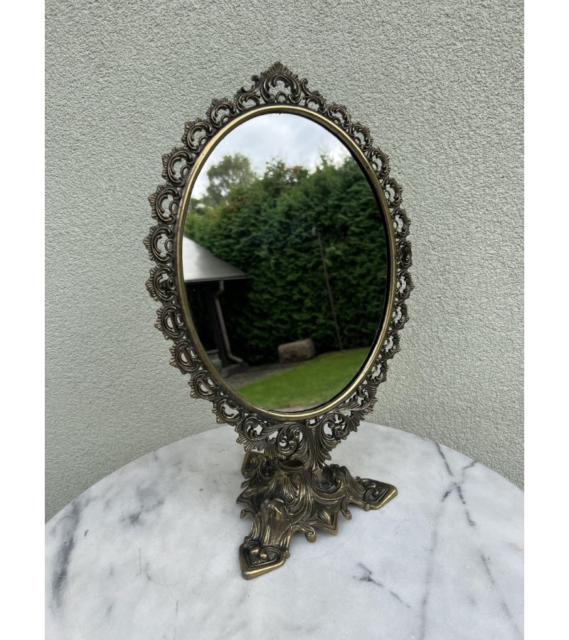 Veidrodis pastatomas, reguliuojamos krypties, vintažinis, bronzuotas. Kaina 73 Veidrodis pastatomas, reguliuojamos krypties, vintažinis, bronzuotas. Kaina 73