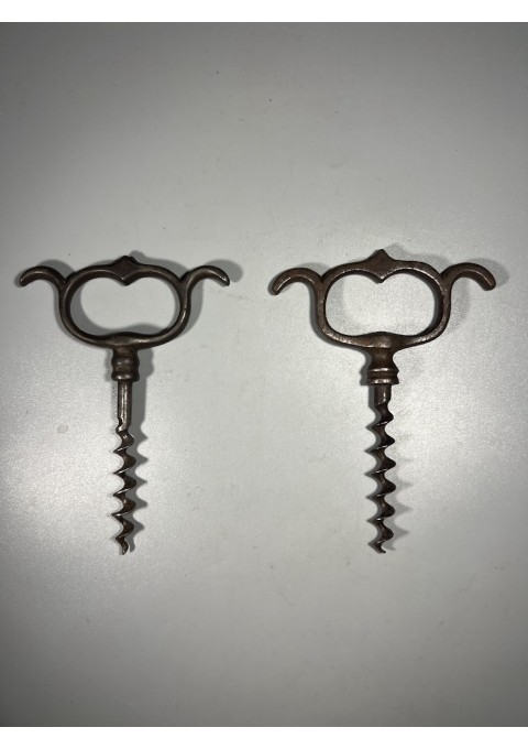 Kamščiatraukis, atidarytuvas vyno buteliui antikvarinis, tvirtas, prancūziškas. LIKO TIK PIRMASIS. Kaina 26