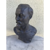 Biustas Feliksas Edmundovičius Dzeržinskis (1877-1926). Dažytas gipsas. Aukštis 24 cm. Kaina 187
