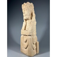 Rūpintojėlis medinis, drožinėtas. Aukštis 26 cm. Kaina 63