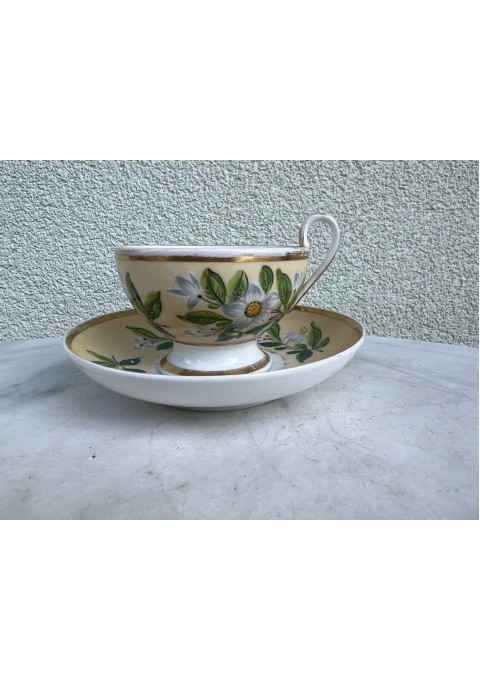 Puodelis su lėkštute porcelianinis, tapytas, antikvarinis, Wedgwood Beaconsfield serijos. Anglija. Viktorijos laikotarpis.1850–1890 m. Kaina 26