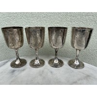 Taurės, taurė sidabruota, graviruota E.P.N.S. XIX a. pb.- XX a. pr. Talpa 200 ml. 4 vnt. Kaina po 18