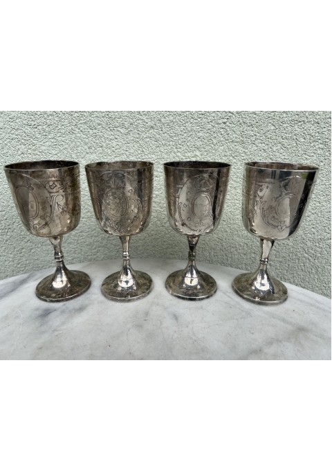 Taurės, taurė sidabruota, graviruota E.P.N.S. XIX a. pb.- XX a. pr. Talpa 200 ml. 4 vnt. Kaina po 18