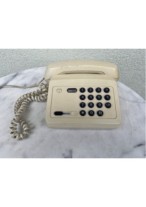 Telefonas vintažinis, mygtukinis, naudotas Lietuvoje apie 1990 m. Kaina 13