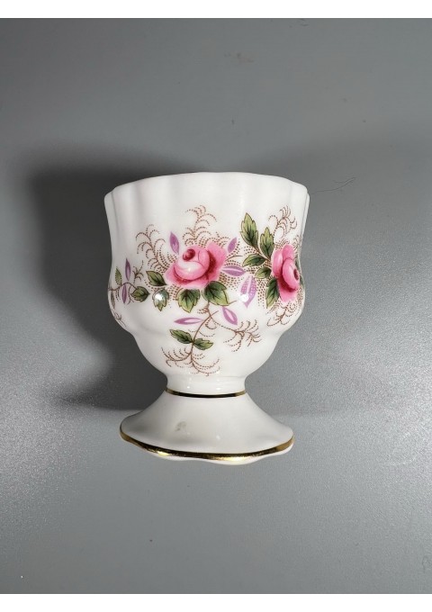 Indas, dėklas porcelianinis kiaušiniams, druskinė ar pan. Levander Rose. Royal Albert. Made in England. Kaina 13 