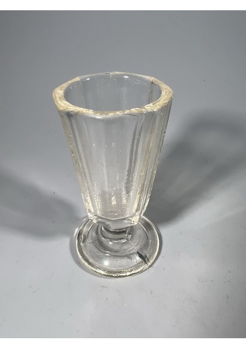 Taurelė, stikliukas, lafitnik, antikvarinis. Talpa 20 ml. Kaina 28