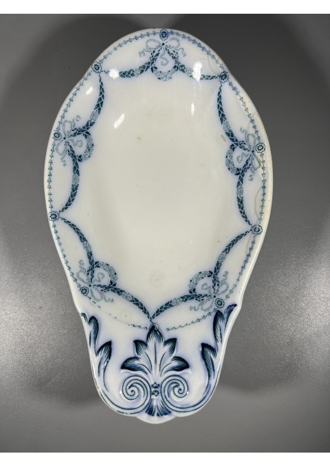 Lėkštė užkandžiams, indas samčiui, šaukštui padėti, antikvarinis, puoštas ornamentais, Gustafsberg, Hannibal,1885-1890 m. Kaina 28