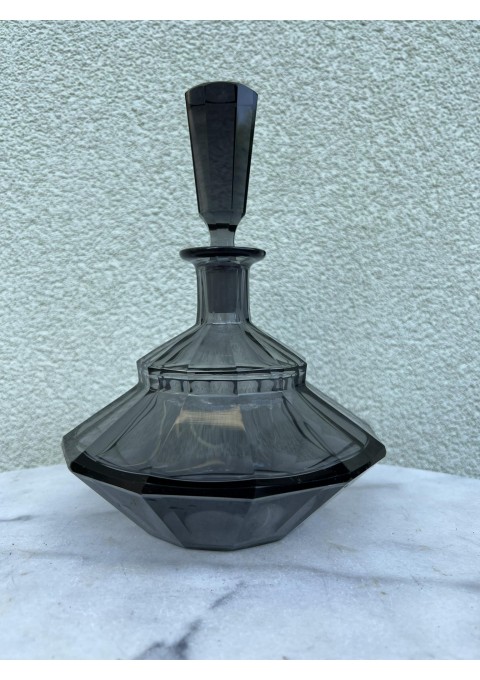 Grafinas Art Deco stiliaus, antikvarinis, tarpukario laikų. Kaina 138 
