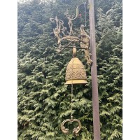 Varpas bronzinis vienuolyno su užrašu lotynų kalba: VOCEM MEAN A OVIME TANGIT (kas mane palies - išgirs mano balsą). 1950-1974 m. Kaina 228