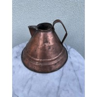 Ąsotis, arbatinukas, indas varinis, antikvarinis, plačiu dugnu. Kaina 138