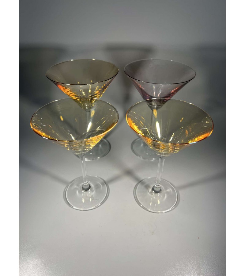 Taurės Martiniui, martinio vintažinės. Aukštis 15 ir 17 cm. 140 ir 190 ml. 4 vnt. Kaina po 28