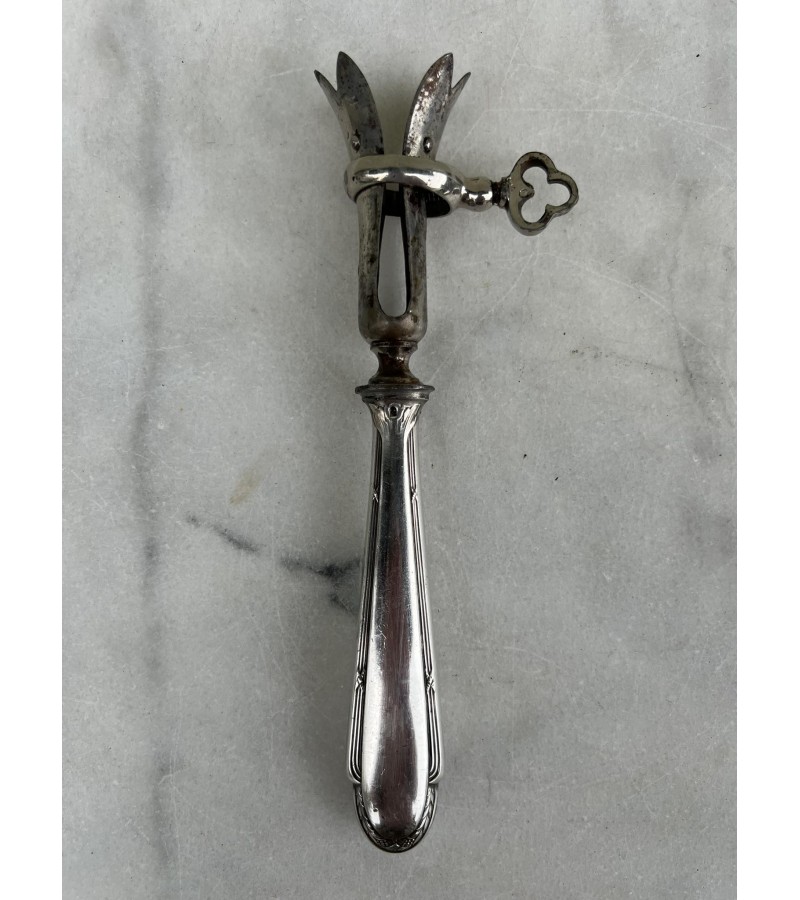 Stalo įrankis, kaulų laikiklis antikvarinis, sidabruotas. Prancūzija. Kaina 48