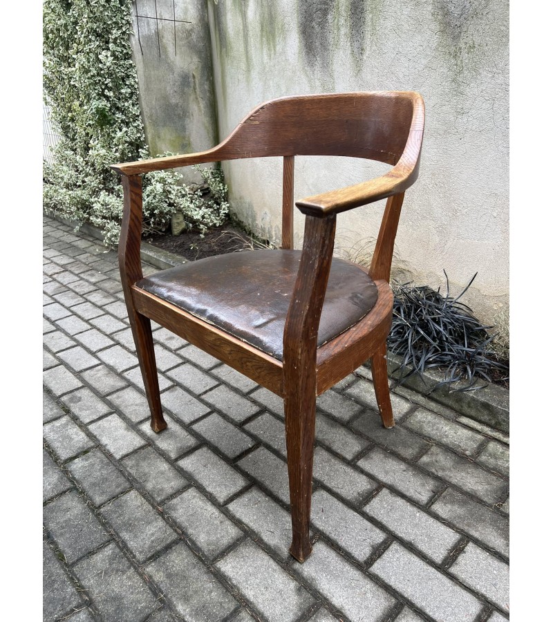 Krėslas rašomojo stalo antikvarinis, darbo kėdė su porankiais, Biedermeier stiliaus, tarpukario laikų. Tvirtas. Nerestauruotas. Kaina 187