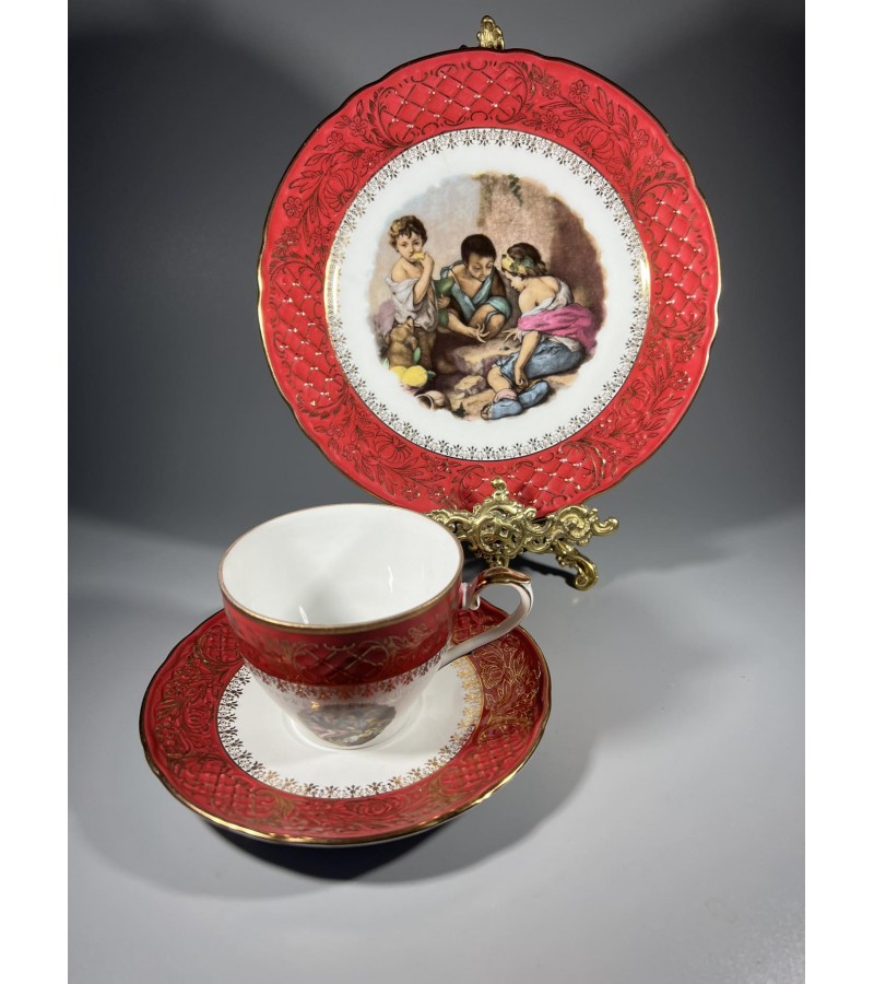 Puodelis su dviem lėlštutėm porcelianiniai Bavaria Schumann Arzberg, Vokietija. 1960-1970 m. Talpa 180 ml. Kaina 17