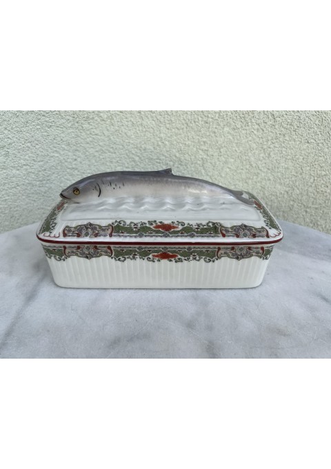 Indas, porcelianinė dėžutė su žuvim, antikvarinė, prancūziška. Kaina 63