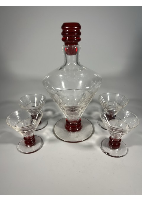 Grafinas su 4 taurelėm, stikliukais, antikvarinis, prancūziškas. Kaina 48