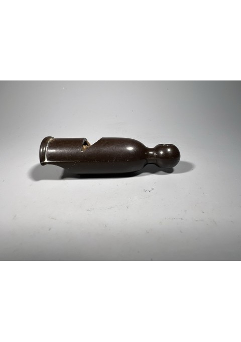 Švilpukas bakelitinis, antikvarinis. Ilgis 6,5 cm. Kaina 28
