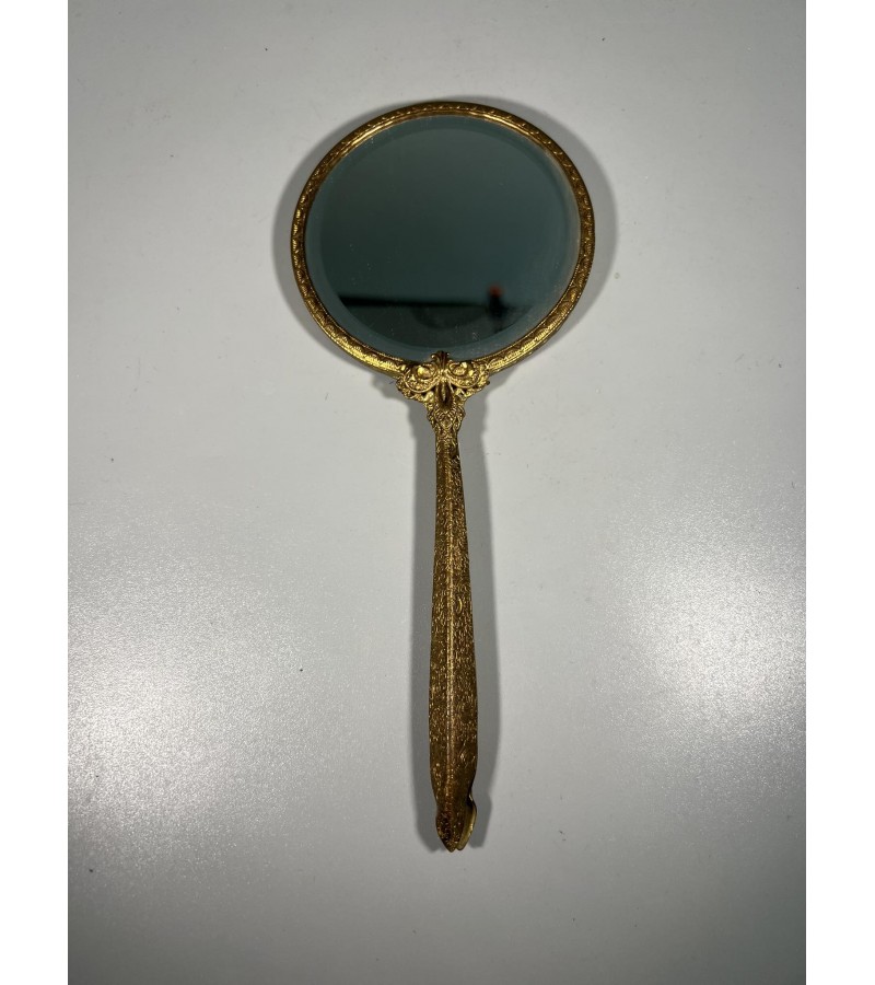 Veidrodėlis, veidrodis siuvinėtas prancūziškas. Ilgis 20 cm. Kaina 22